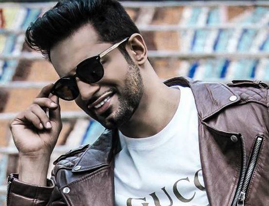 कभी दीपिका पादुकोण का बॉयफ्रेंड था ये एक्टर, इंटीमेट PHOTO हुई थी VIRAL