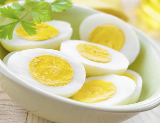 प्रेग्नेंसी में हर दिन एक अंडा क्यों खाना चाहिए, जानें फायदे...