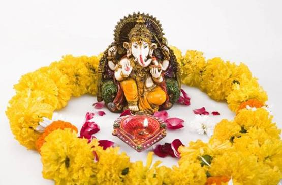 गणपति बप्पा को पसंद है ये चढ़ावा, जानें इसके नियम