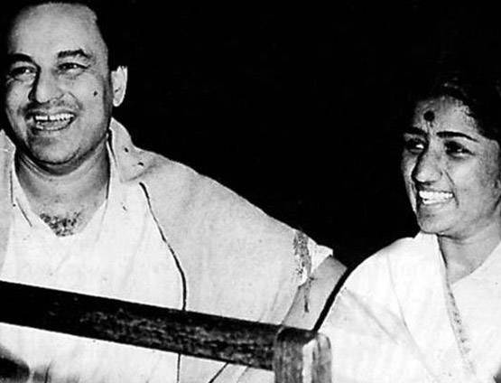 प्यार के एक दीदार के लिए घंटों घर के बाहर खड़ा रहता था ये मशहूर सिंगर