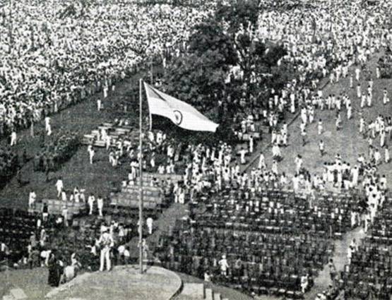 आजादी के जश्‍न में शामिल नहीं थे महात्‍मा गांधी, देखें RARE PHOTOS