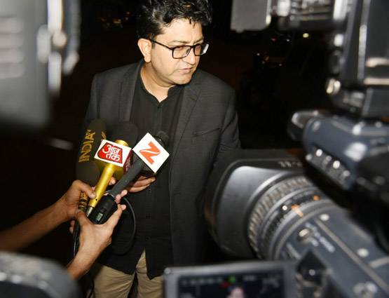 सेंसर बोर्ड के अध्यक्ष बनने के बाद जानें क्या बोले प्रसून जोशी, PHOTOS