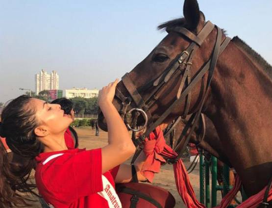 पेशे से पत्रकार रही हैं जैकलीन फर्नांडीज, दलाल से सीखी थी हिंदी