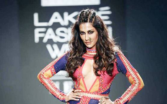 LFW2017 में MALFUNCTION का शि‍कार हुईं चित्रांगदा!
