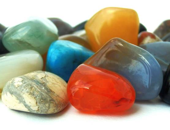 रत्न वाली अंगूठी पहनने के बाद भी नहीं बदल रहा भाग्य, तो जानिये क्या करना चाहिए...