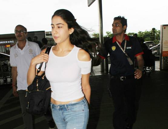 PHOTOS: केदारनाथ की शूटिंग के लिए देहरादून रवाना हुए सुशांत-सारा