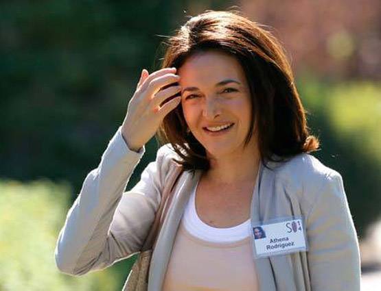 एरोबिक्स सिखाती थीं फेसबुक की सीईओ, जिम में हुई थी पति की मौत