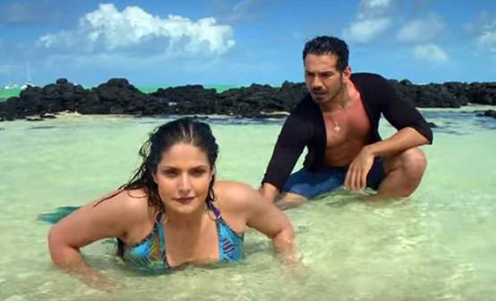 Aksar 2 Trailer: फिर बेडसीन्स देती नजर आईं जरीन, क्रिकेटर श्रीसंत की झलक भी देखें