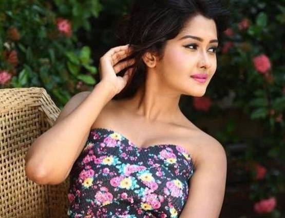 राज बब्बर की भतीजी है ये टीवी एक्ट्रेस, छोड़ चुकी हैं सुपरहिट शो