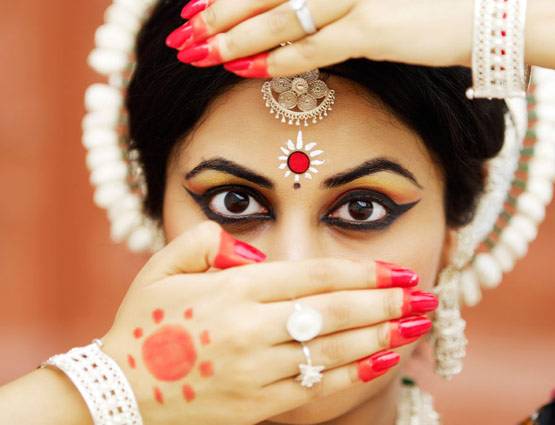 हरतालिका तीज पर करें 16 श्रृंगार, अखंड सौभाग्य का मिलेगा वरदान