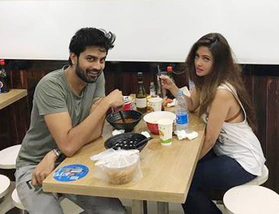 इस क्रिकेटर से होने वाली थी रिया की शादी, सलमान रूश्दी से भी रहा चुका है रिश्ता