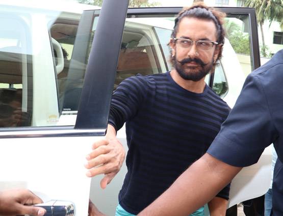 'सीक्रेट सुपरस्टार' का ट्रेलर लॉन्च, आमिर को देख सपनों में खोईं जायरा