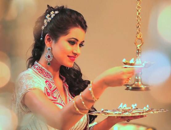 रत्न वाली अंगूठी पहनने के बाद भी नहीं बदल रहा भाग्य, तो जानिये क्या करना चाहिए...