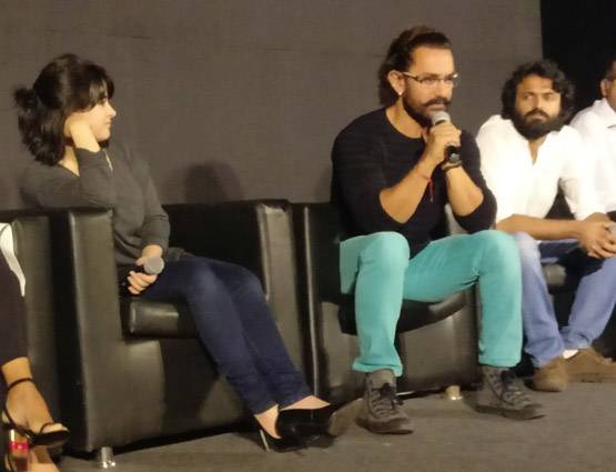 'सीक्रेट सुपरस्टार' का ट्रेलर लॉन्च, आमिर को देख सपनों में खोईं जायरा