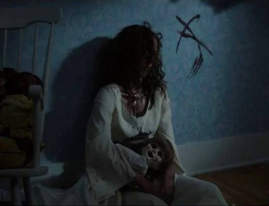 ये है शापित गुड़िया एनाबेल की सच्ची कहानी, इसे हाथ भी लगाना है मना