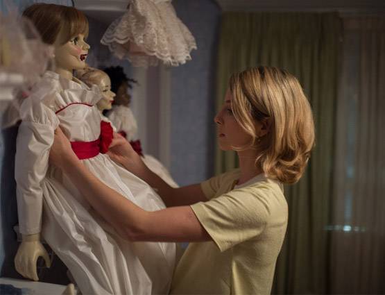 ये है शापित गुड़िया एनाबेल की सच्ची कहानी, इसे हाथ भी लगाना है मना