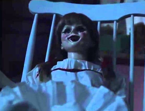 ये है शापित गुड़िया एनाबेल की सच्ची कहानी, इसे हाथ भी लगाना है मना