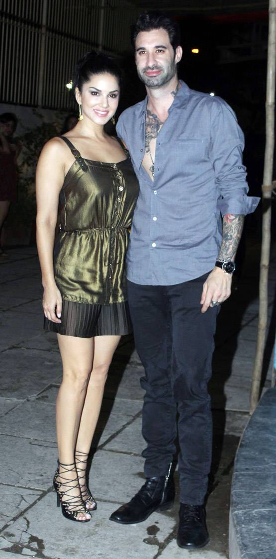 EX हसबैंड की बर्थडे पार्टी में सबसे छोटी ड्रेस में पहुंची मलाइका अरोड़ा