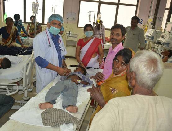 तस्वीरों में देखिए...गोरखपुर मेडिकल कॉलेज की कड़वी हकीकत...