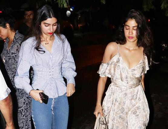 अपनी ही बर्थडे पार्टी में नाइट सूट और बिना मेकअप के दिखीं श्रीदेवी, देखें PHOTOS