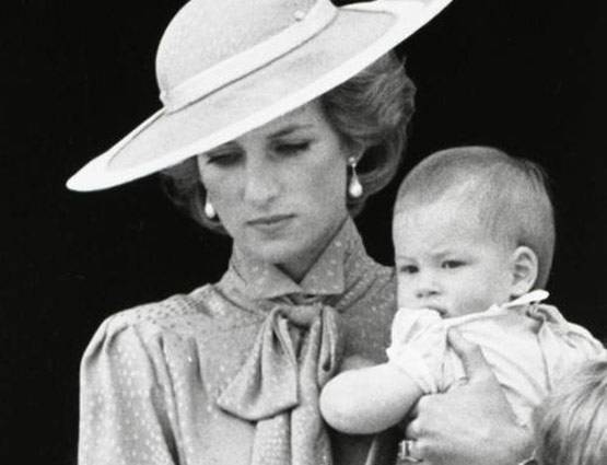 क्या मौत के समय प्रेग्नेंट थीं प्रिंसेस डायना? अनसुलझे हैं उनकी मौत से जुड़े ये सवाल