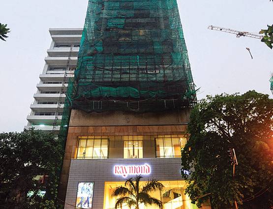 अंबानी जैसा घर, प्राइवेट जेट का मालिक है ये अरबपति, ऐसी है Luxry Life