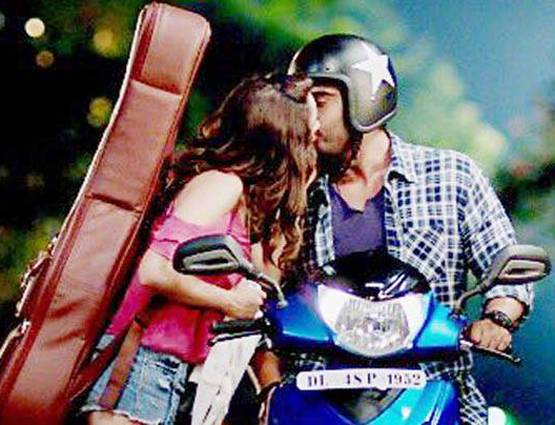 8 कट के साथ पास हुए बाबूमोशाय नवाज, नजर आएगा हॉट अवतार, देखें  PHOTOs