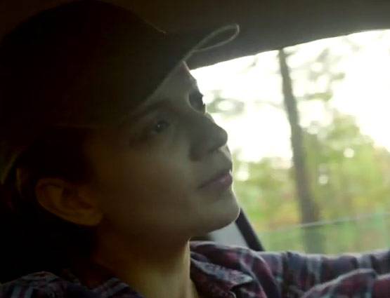 कंगना को लगी जुए और चोरी की लत, बताया लड़का पटाना तो टैलेंट है