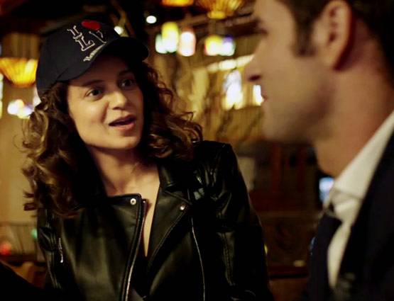 कंगना को लगी जुए और चोरी की लत, बताया लड़का पटाना तो टैलेंट है