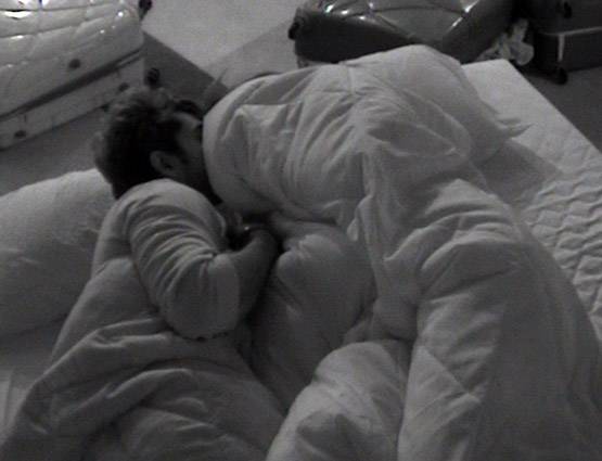 इस टीवी एक्ट्रेस से 8 साल छोटे हैं उनके पति, बिग बॉस में आए थे नजर