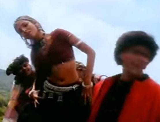 वो गाना जिसने मलाइका को बनाया स्टार, चलती ट्रेन पर कैसे हुआ था शूट