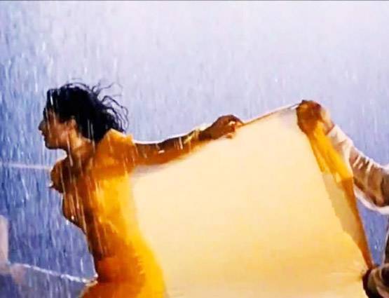 अक्षय-रवीना ने जान हथेली पर लेकर की थी टिप टिप बरसा की शूटिंग