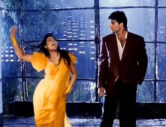 अक्षय-रवीना ने जान हथेली पर लेकर की थी टिप टिप बरसा की शूटिंग