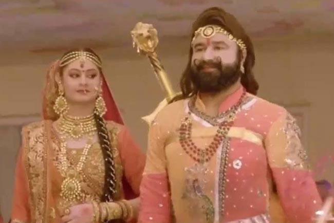 यौन शोषण के आरोप में फंसे हैं राम रहीम, फिल्म से बना चुके हैं रिकॉर्ड