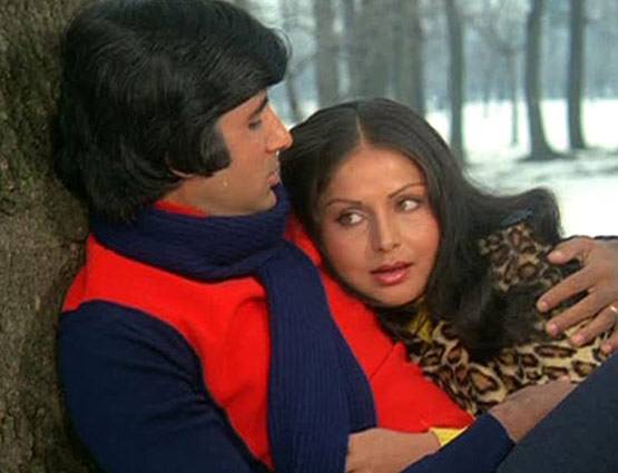 लाइमलाइट से दूर खेती करती है गुलजार की वाइफ राखी, अब दिखने लगी हैं ऐसी