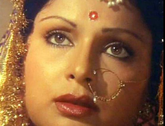 राखी की सफलता से जलते थे गुलजार, डिप्रेशन ने लगा दी थी नशे की लत