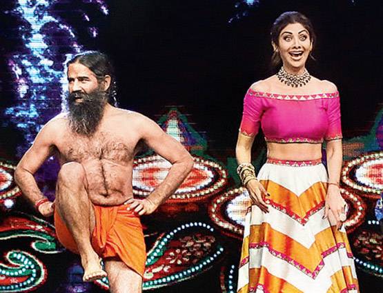 रियल्टी शोज के सुपरस्टार बन चुके हैं योग गुरु रामदेव, देखें PHOTOS