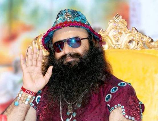 राम रहीम के Looks- इन मूंछों में कुछ बात है