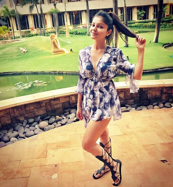 काफी बोल्ड है टीवी की यह बहू.. बॉयफ्रेंड क्लिक करते हैं हॉट तस्वीरें