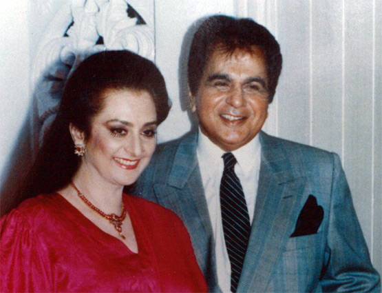 8 साल की उम्र से दिलीप कुमार को चाहती थीं सायरा, यूं शुरू हुई लव स्टोरी