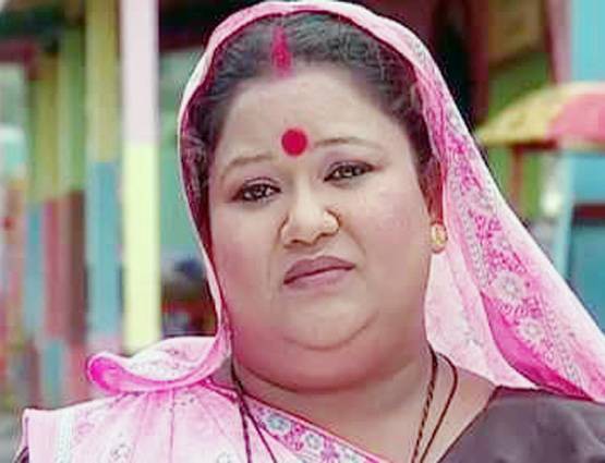 बेटे से 10 साल छोटी हैं 'भाबी जी' की अम्मा जी, डिप्रेशन से बढ़ा वजन