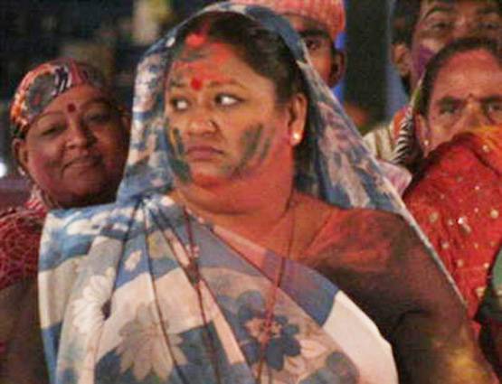 बेटे से 10 साल छोटी हैं 'भाबी जी' की अम्मा जी, डिप्रेशन से बढ़ा वजन