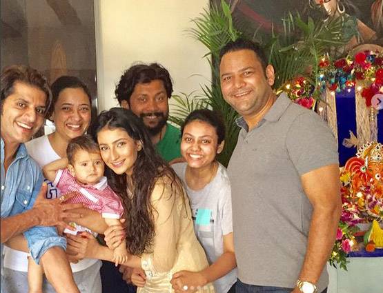 टीवी एक्टर्स ने अपने घर ऐसे किया गणपति का स्वागत, देखें PHOTOS