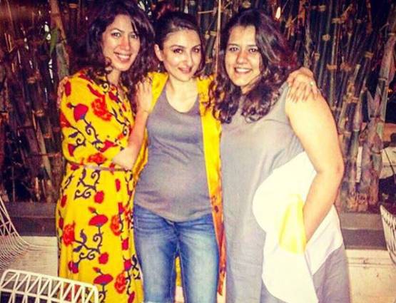 प्रेग्नेंसी में काफी एक्टिव हैं सोहा, शेयर करती हैं बेबी बंप की PHOTOS