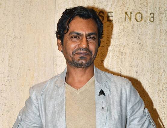 PHOTOS: श्रीदेवी की बर्थडे पार्टी में जाह्न्वी का BOLD फैशन