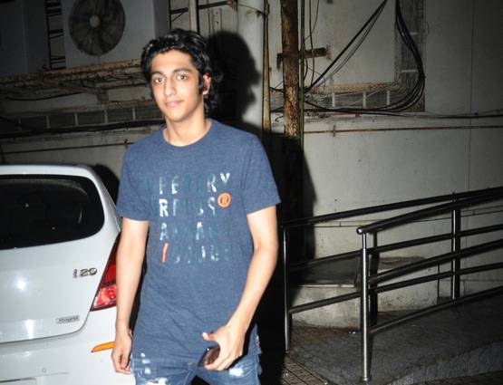 शाहरुख की बेटी की है इस लड़के से अच्छी दोस्ती, जानें बॉलीवुड कनेक्शन