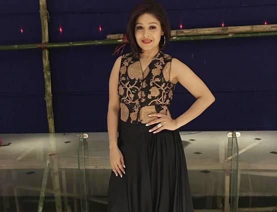 तलाक के बाद बेघर हो गई थी सुनिधि चौहान, इस एक्टर ने दी थी पनाह