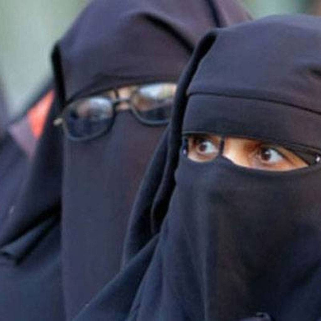 ट्रिपल तलाक के दर्दभरे किस्से, कोरियर-वॉट्सऐप, ऐड से भी भेजा