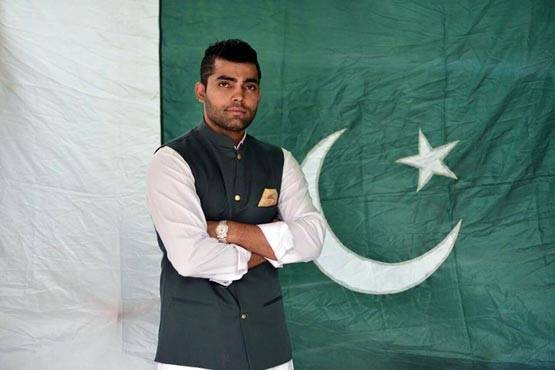 मुजरा देखते हुए पकड़ा गया था ये पाक क्रिकेटर, फिर है विवादों में