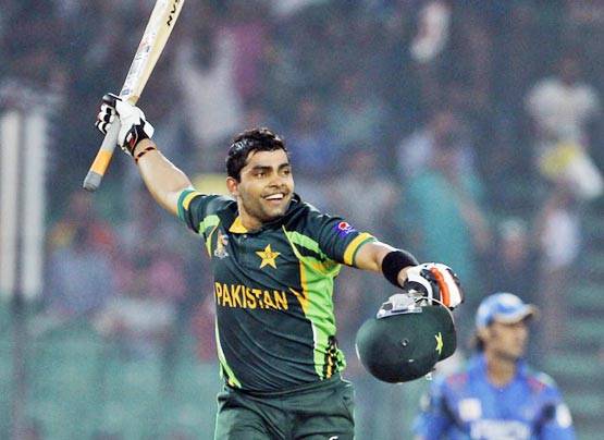 मुजरा देखते हुए पकड़ा गया था ये पाक क्रिकेटर, फिर है विवादों में